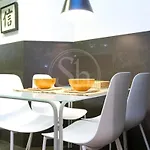 Elegant For 6 Beside Sagrada Familia Apartment *