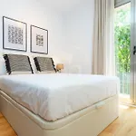 Elegant For 6 Beside Sagrada Familia Appartement Barcelona
