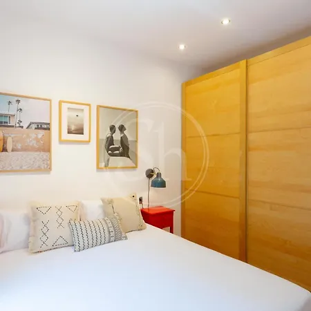 Cómodo En El Eixample Apartamento