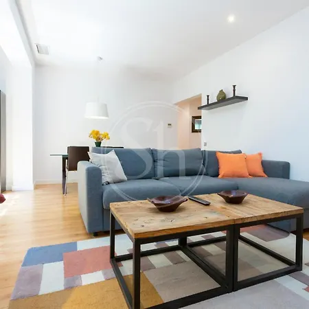 Cómodo En El Eixample Apartamento